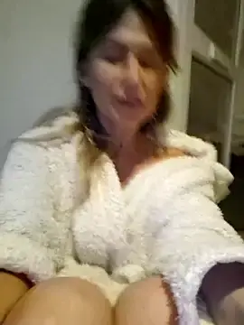 Stripchat Live Sex of CelynaRoss