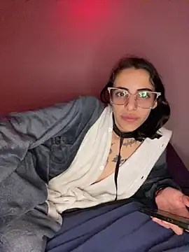 Stripchat Live Sex Cam of Poison_Ivy_29