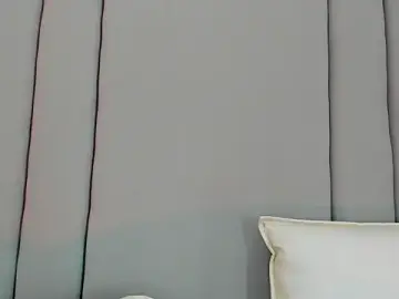 Stripchat Nude Webcam of CannelaSmith