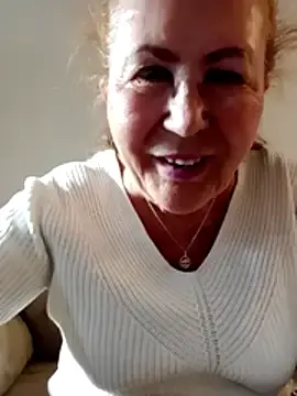 Stripchat Private Sex Chat of Hottie-Mom