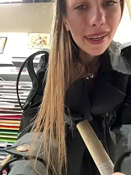 Stripchat Live Porn of Olivia_Jemison