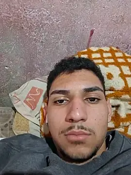 Stripchat Sex Cam of andre_oliver2