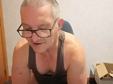 Stripchat Free Porn Cam of daddy_man