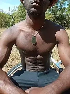 Stripchat Live Sex of Ndolet78