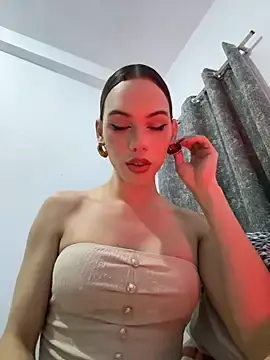 Stripchat Live Sex Cam of Carlita_cute