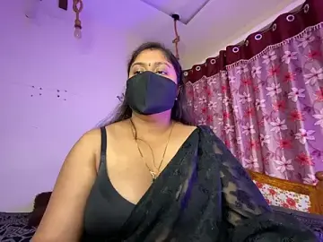 Stripchat Free Porn Cam of LouleyRanii_Telugu