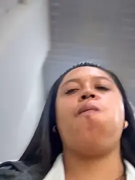Stripchat Adult Webcams of _Mia-Safety_Inspector