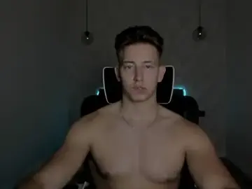 Stripchat Live Sex of find0m_master
