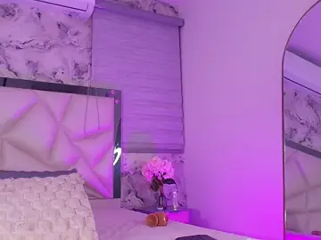 Stripchat Live Sex of kendal_rossi