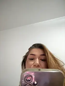 Stripchat Best live sex cam show of Ella_sweety