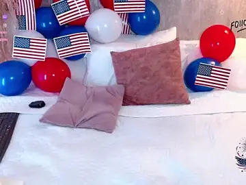 Stripchat Watch Live Sex Cams of Zoey_it