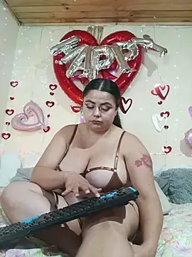 Stripchat Sex Cam of celeste_hotty