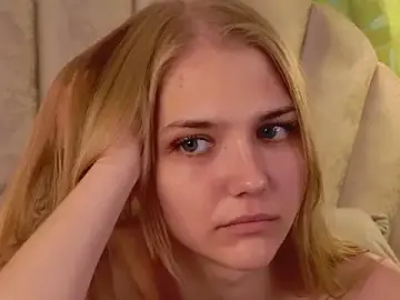 Stripchat Live Sex Cam of 4example_Chloe
