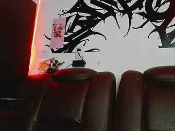 Stripchat Free Porn Cam of Chris__Jones