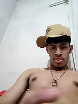 Stripchat Free Porn Cam of Diamante886