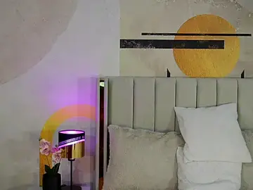 Stripchat Best live sex cam show of MiaJolie_