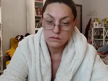 Stripchat Best Webcam of BloomingAllure
