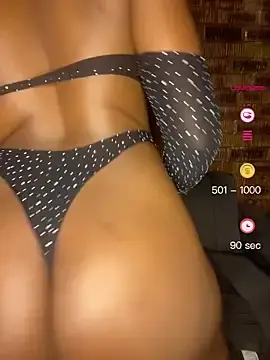 Stripchat Sex Chat of SP1CY_MOMMY