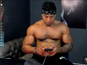 Stripchat Watch Live Sex Cams of bradley_smith