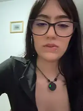 Stripchat Adult Video Chat of HinaSweet