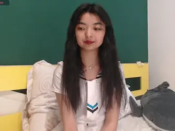Stripchat Adult Webcam of Shy_Kira