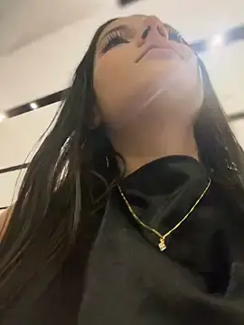 Stripchat Live Porn of EmmiiGlow
