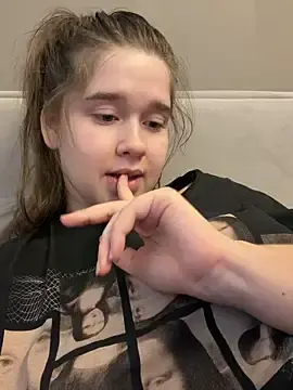 Stripchat Live Sex of HornyGirlH