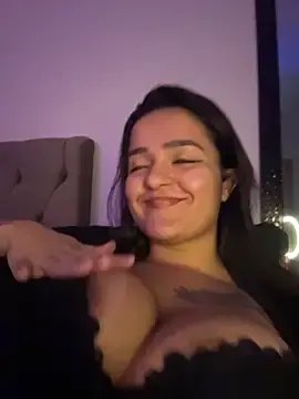 Stripchat Free Porn Cam of Manu_2002_