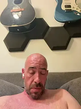 Stripchat Free Porn Cam of Italianstallion2756