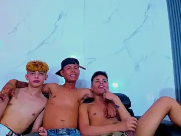 Stripchat Watch Live Sex Cams of Anthony_little