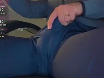 Stripchat Best Webcam of BulgeArt