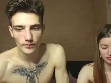 Stripchat Adult Video Chat of EmiliaCouple