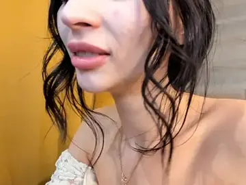 Stripchat Nude Webcam of IreneHabibi
