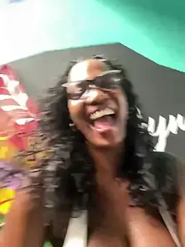 Stripchat Adult Webcams of Bustykeyla