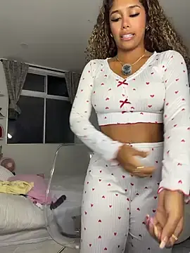 Stripchat Sex Cam of stormyy_