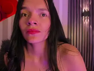 Stripchat Free Porn Cam of _shantal_smith