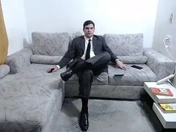Stripchat Free Live Porn of Victor_Maitland
