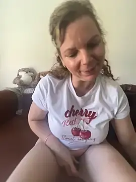 Stripchat Nude Webcam of l4dyc4pricorn76