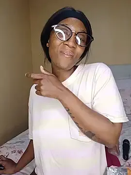 Stripchat Best live sex cam show of Lucy_Blacksilk