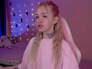 Stripchat Free Live Porn of Naughty_Mable