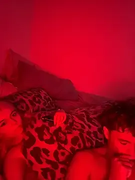 Stripchat Free Porn Cam of SofiaNLukaBabe