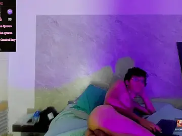 Stripchat Sex Cam of Adrian_Wolf