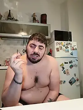 Stripchat Live Sex Cam of bear_skinny