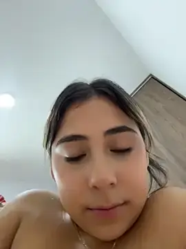 Stripchat Free Porn Cam of MelodyRey__