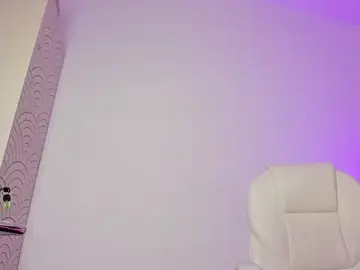 Stripchat Watch Live Sex Cams of Alahia_Myers_1
