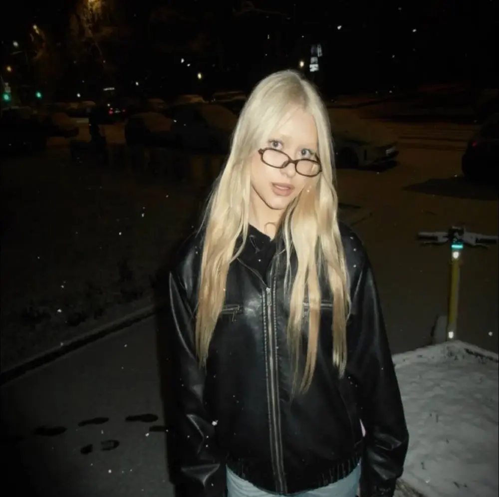 MidnightPoise