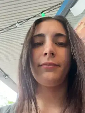 Stripchat Live Sex Cam of sexymelli18