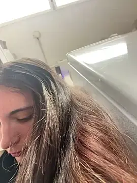 Stripchat Free Porn Cam of sexymelli18