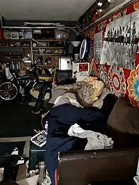 Stripchat Watch Live Sex Cams of truckdawg2023