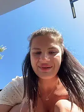 Stripchat Live Sex Cam of MiraReach